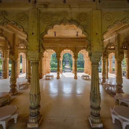 Hotel Neemrana'S - Deo Bagh à Gwalior Extérieur photo