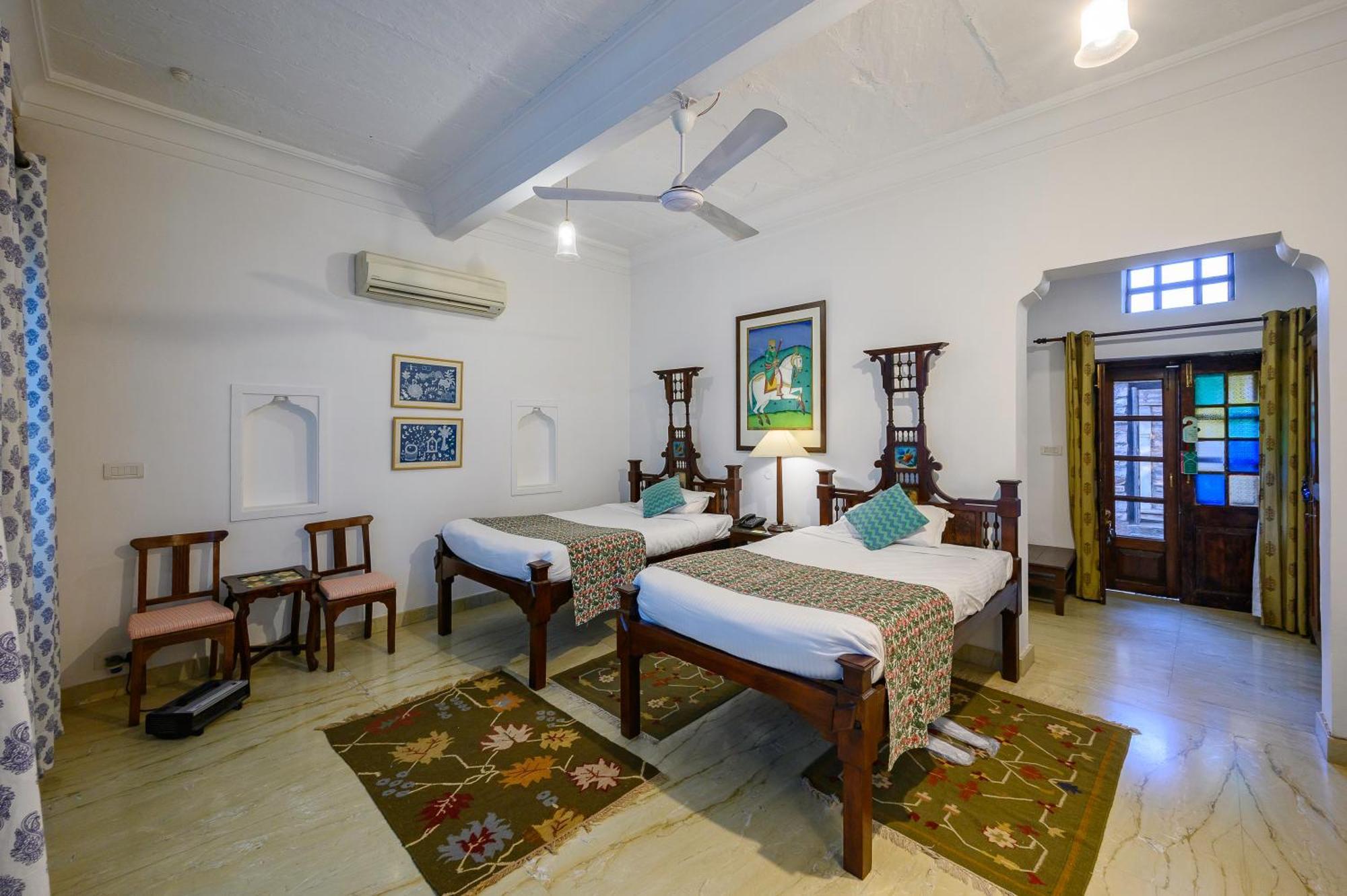 Hotel Neemrana'S - Deo Bagh à Gwalior Extérieur photo