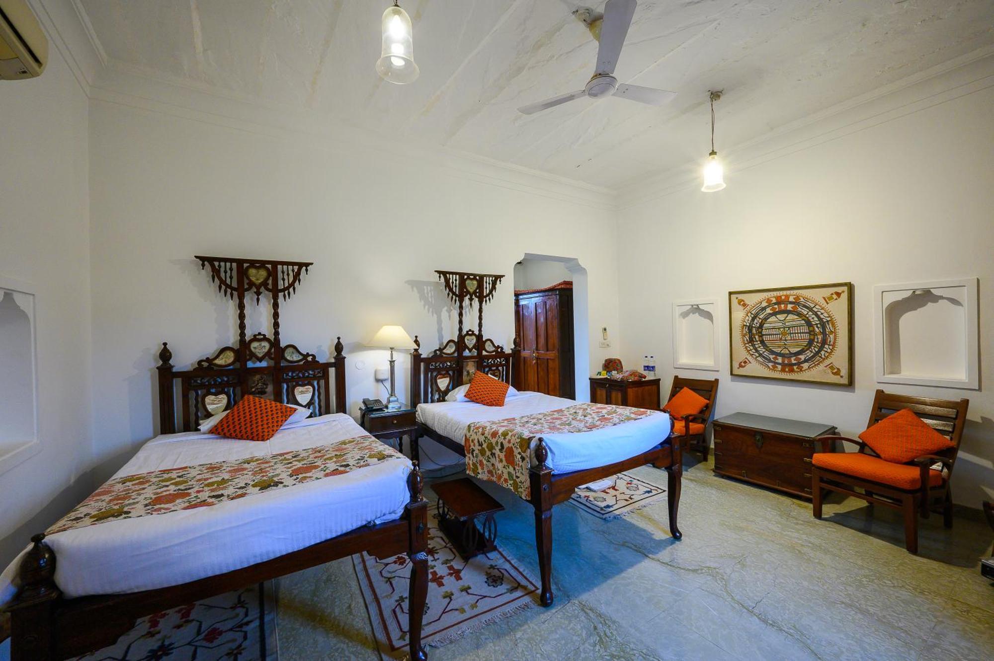 Hotel Neemrana'S - Deo Bagh à Gwalior Extérieur photo