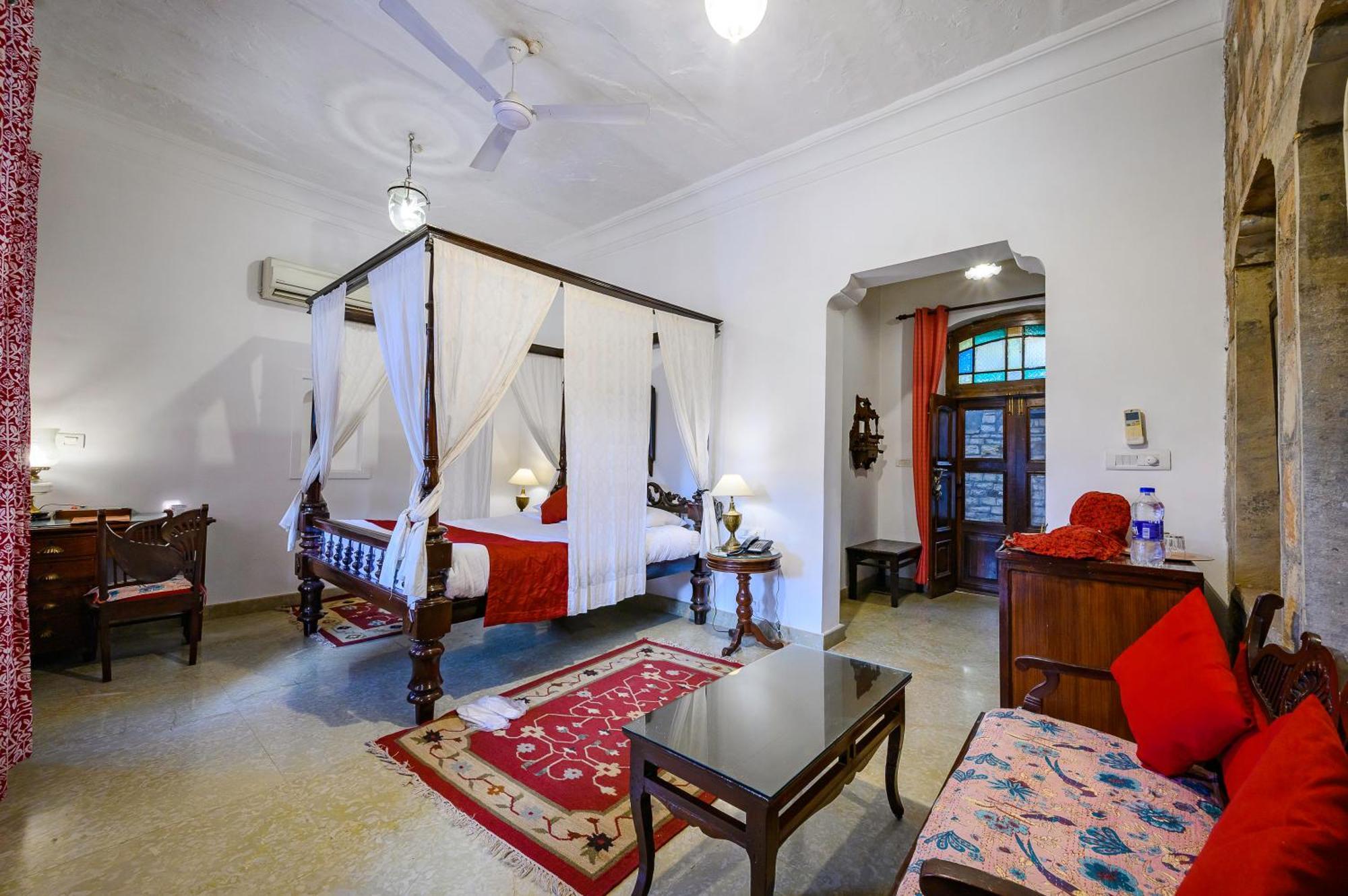 Hotel Neemrana'S - Deo Bagh à Gwalior Extérieur photo