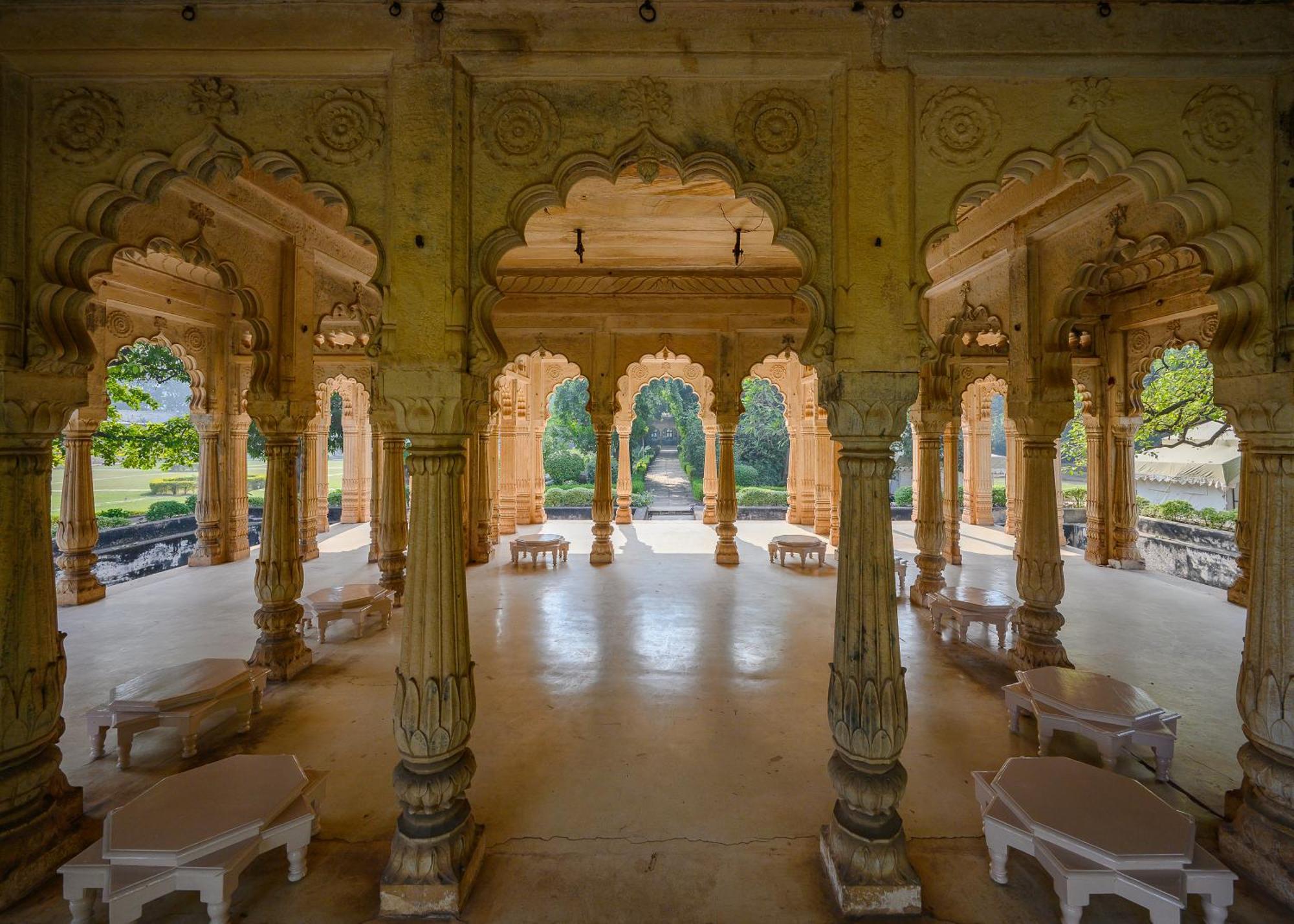 Hotel Neemrana'S - Deo Bagh à Gwalior Extérieur photo