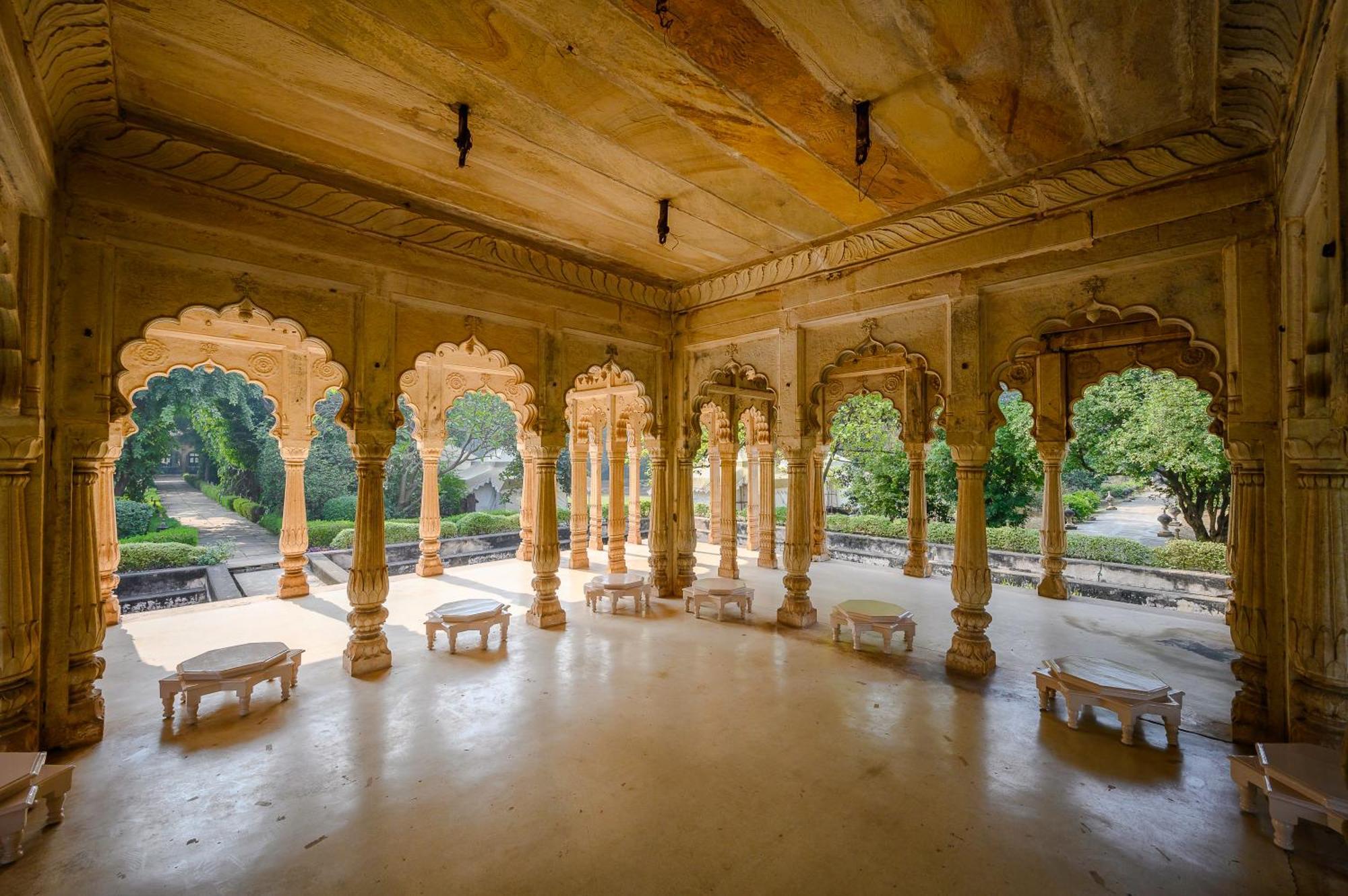 Hotel Neemrana'S - Deo Bagh à Gwalior Extérieur photo
