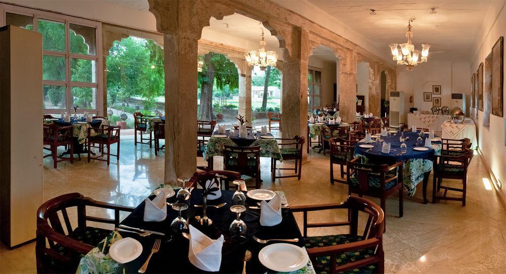 Hotel Neemrana'S - Deo Bagh à Gwalior Extérieur photo