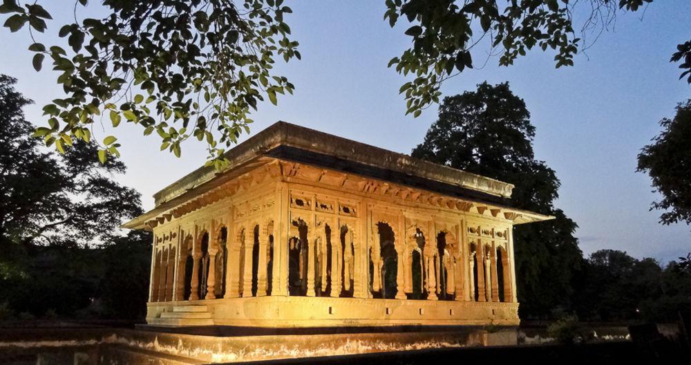 Hotel Neemrana'S - Deo Bagh à Gwalior Extérieur photo