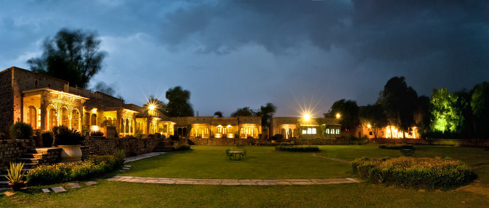 Hotel Neemrana'S - Deo Bagh à Gwalior Extérieur photo