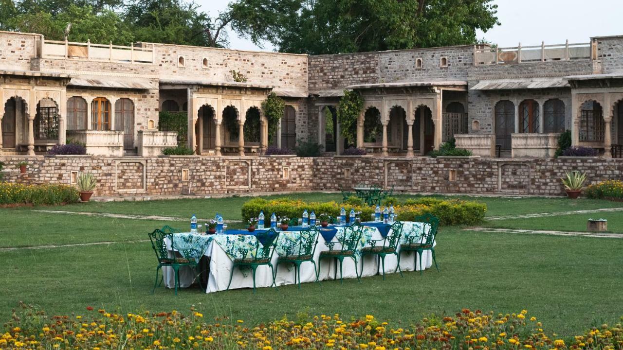 Hotel Neemrana'S - Deo Bagh à Gwalior Extérieur photo